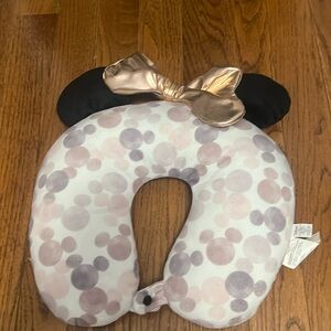 Minnie Mouse neck pillow